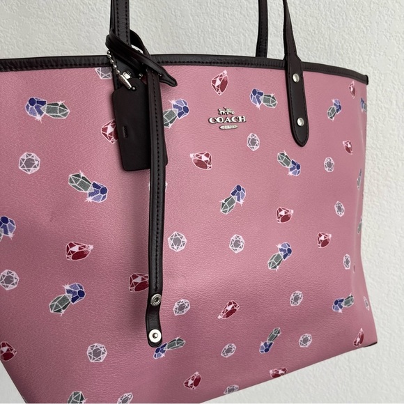 Disney x Coach Reversible City Tote Snow White - Picture 8 of 8